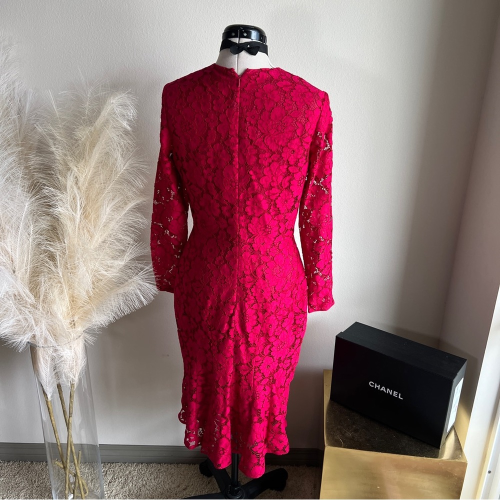 Carolina Herrera Red Lace High Neck Above Knee Sheath Dress - Picture 7 of 15